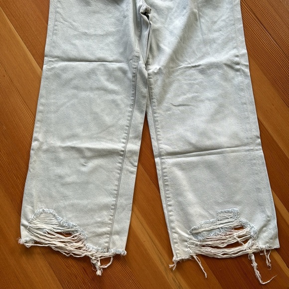 Brand new DL1961 “Hepburn” wide-led high-rise jeans in “Palermo” - Picture 2 of 13